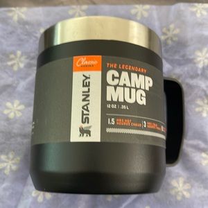 NWT-Stanley Camp Mug Matte Black